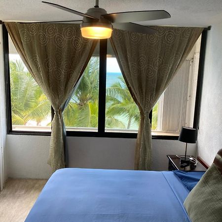 Front Beach Private Room With Shared Bathroom Cancún Exteriér fotografie