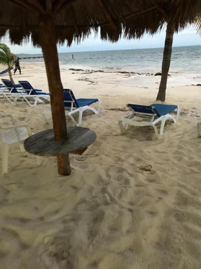 Front Beach Private Room With Shared Bathroom Cancún Exteriér fotografie