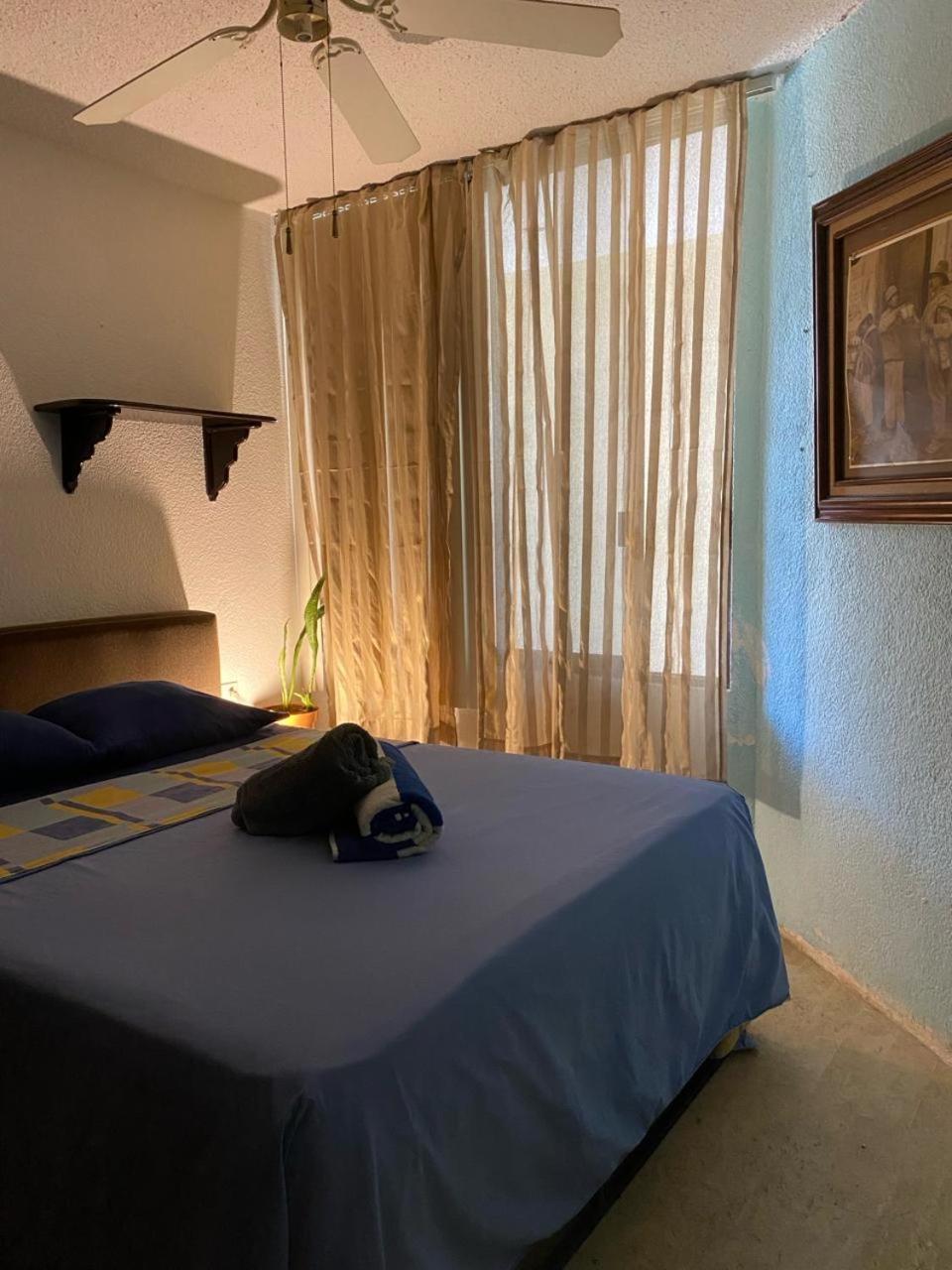 Front Beach Private Room With Shared Bathroom Cancún Exteriér fotografie