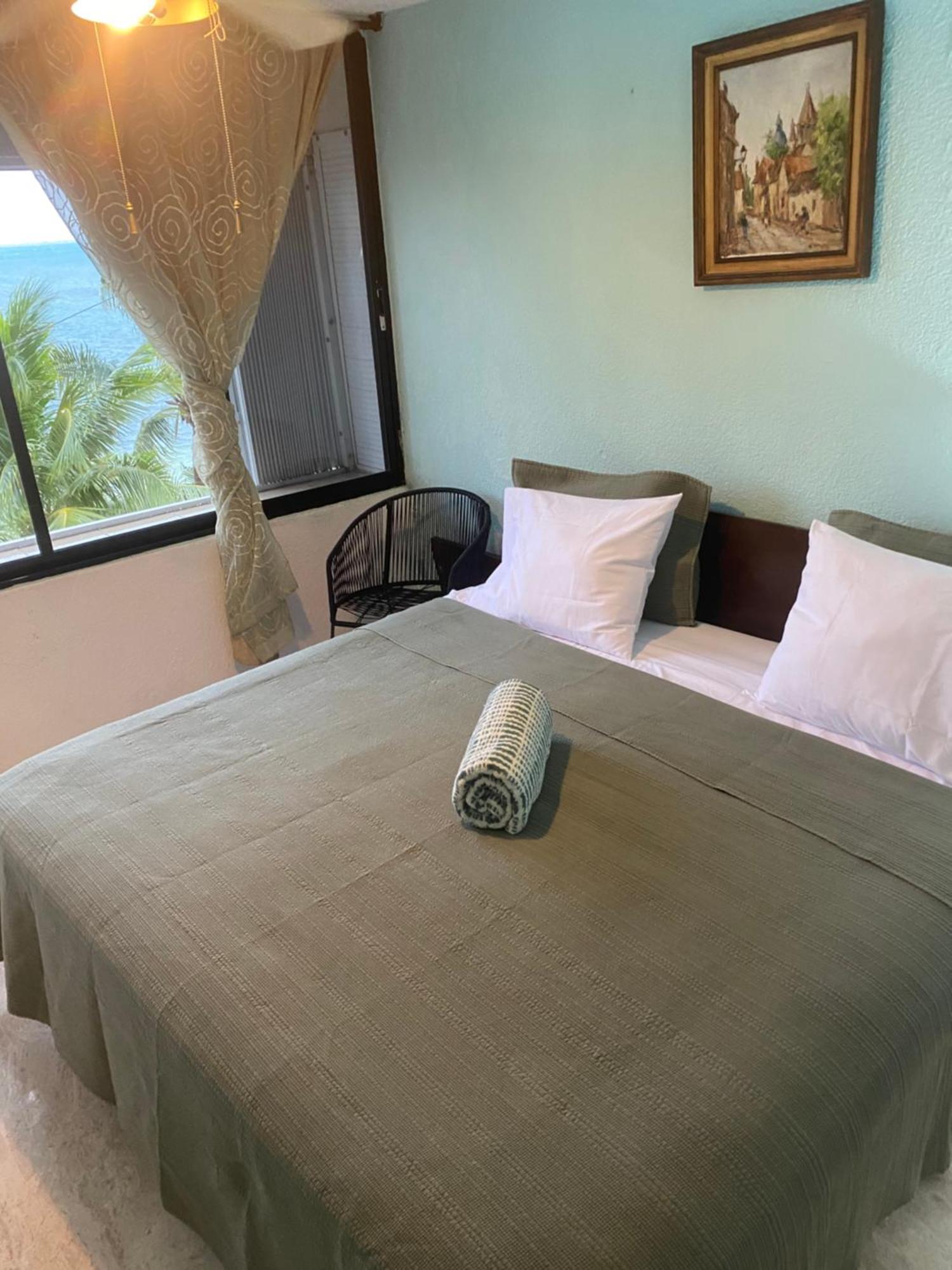 Front Beach Private Room With Shared Bathroom Cancún Exteriér fotografie