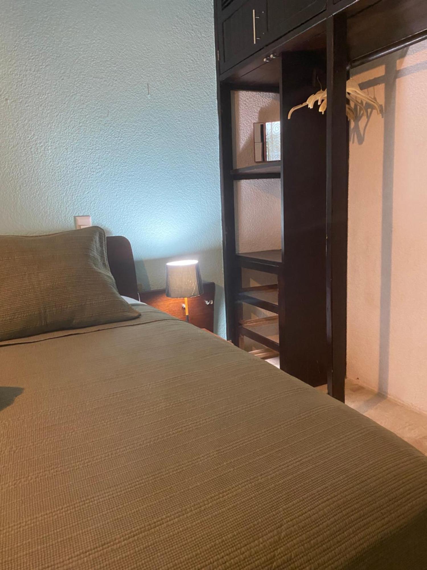 Front Beach Private Room With Shared Bathroom Cancún Exteriér fotografie