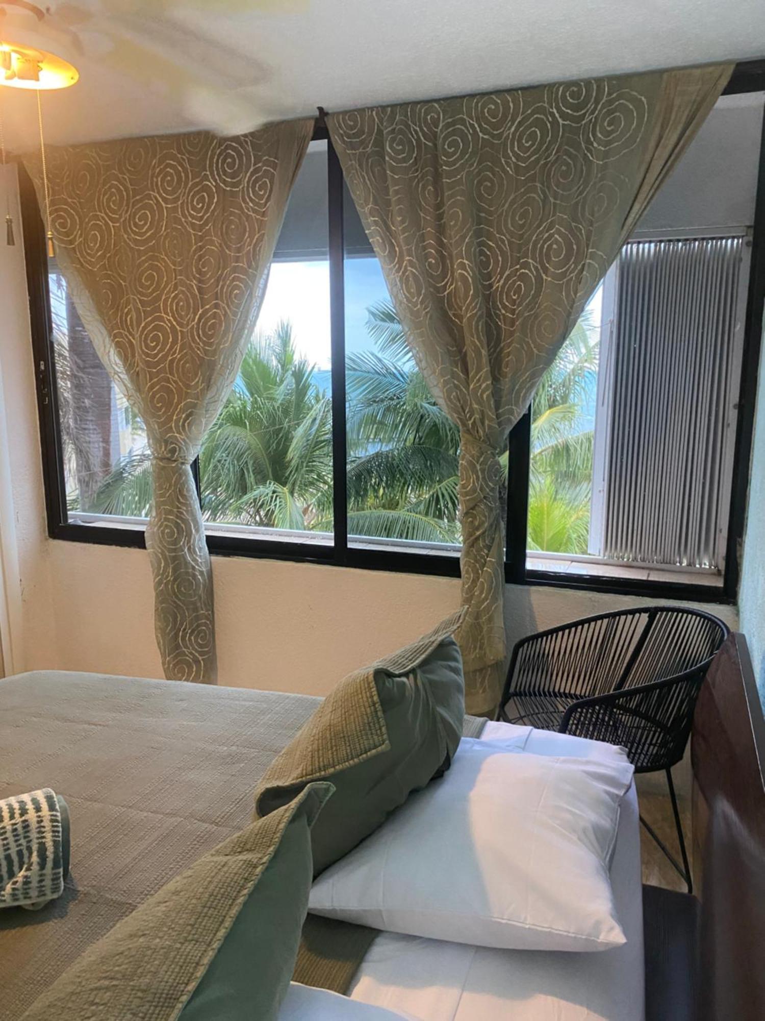 Front Beach Private Room With Shared Bathroom Cancún Exteriér fotografie